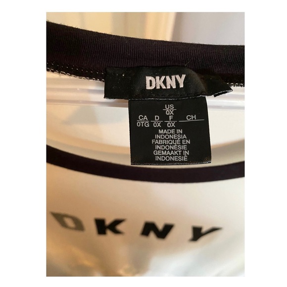 ‘NWOT DKNY t-shirt dress’👗 - Picture 5 of 5